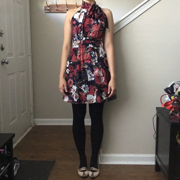 Modcloth Small Navy and Red Floral Halter Tie-Neck Dress NWOT - Picture 3 of 15